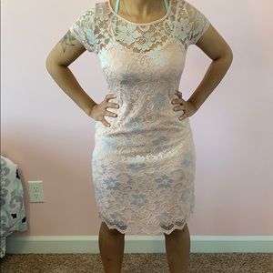 NWOT Juniors light pink & silver flower lace dress